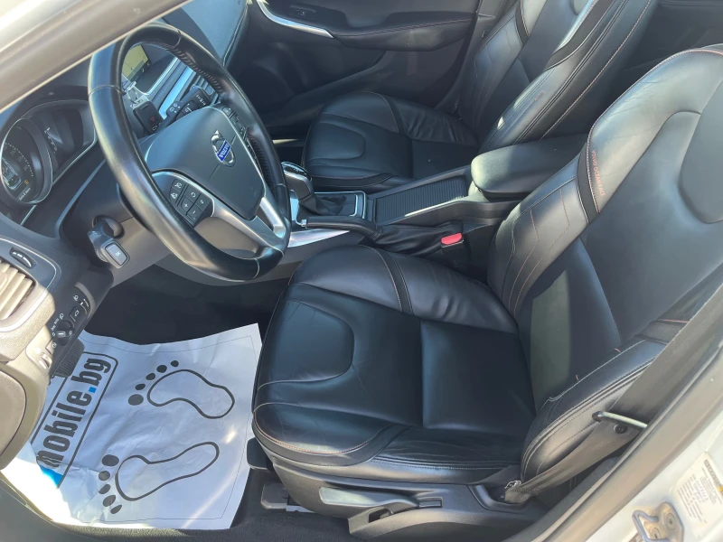 Volvo V40 1.6D-114k.c OCEAN RACE, снимка 10 - Автомобили и джипове - 49315545