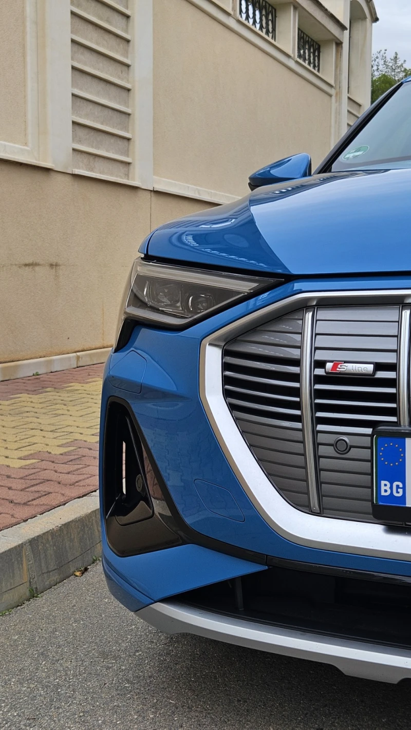 Audi E-Tron 55 S 100% живот на батерията 95kWh Гаранция, снимка 8 - Автомобили и джипове - 51666745
