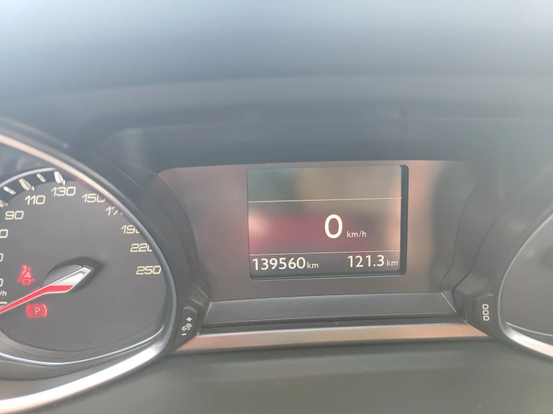 Peugeot 308 ALLURE/LED/EURO 6, снимка 6 - Автомобили и джипове - 52499680