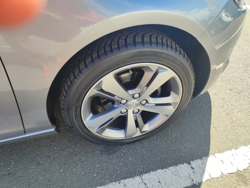 Peugeot 308 ALLURE/LED/EURO 6, снимка 11 - Автомобили и джипове - 52499680