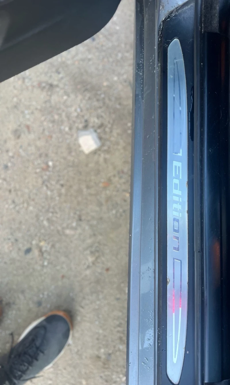 BMW 530 LCI Edition xDrive, снимка 11 - Автомобили и джипове - 52863138