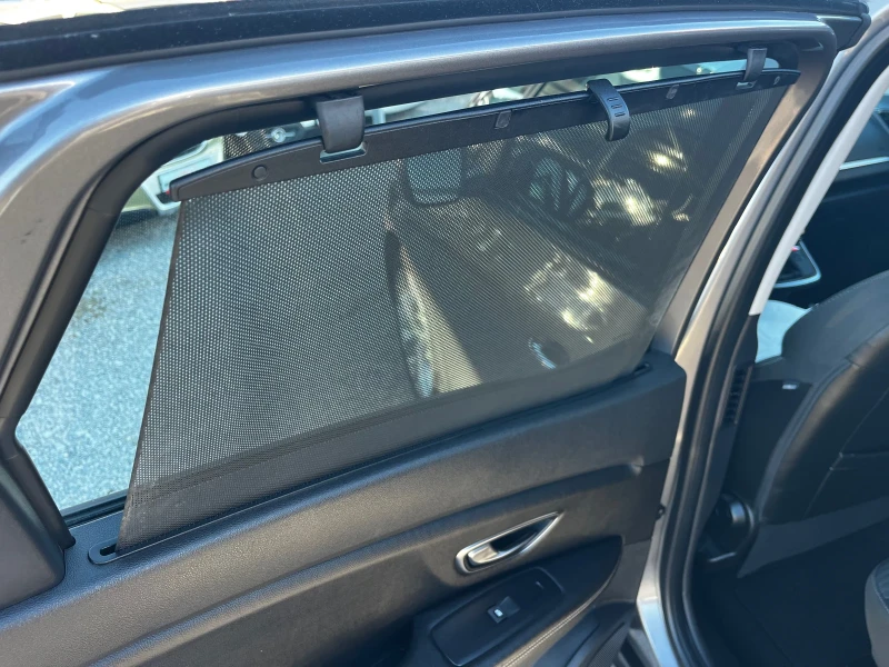 Renault Scenic 1.5Dci Energy / Bose, снимка 14 - Автомобили и джипове - 52929592