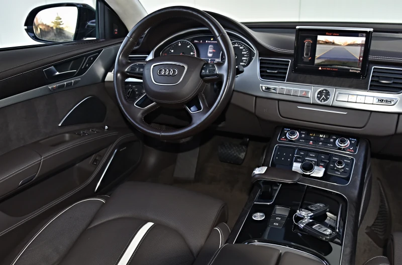 Audi A8 4.2 TDI LONG 360 MATRIX TV PANO B&O FULL BIZNES, снимка 10 - Автомобили и джипове - 53156103