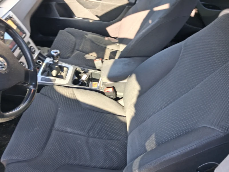 VW Passat 1.9, снимка 4 - Автомобили и джипове - 53165142