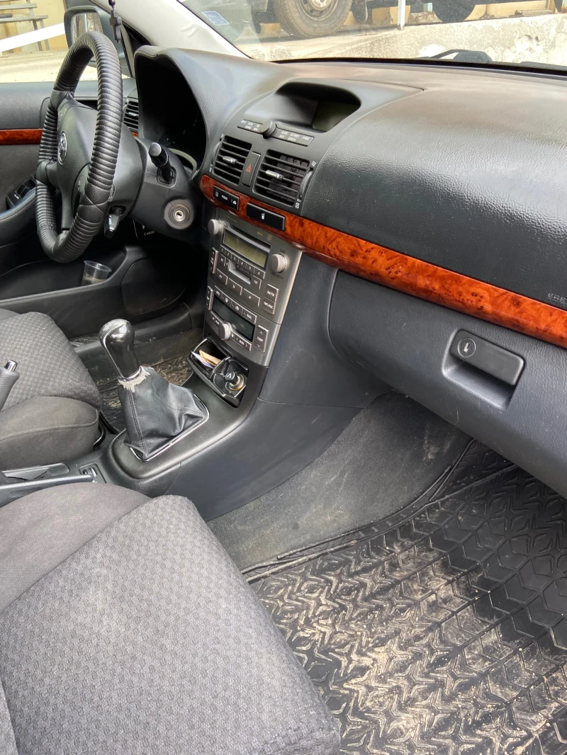 Toyota Avensis, снимка 9 - Автомобили и джипове - 53171354