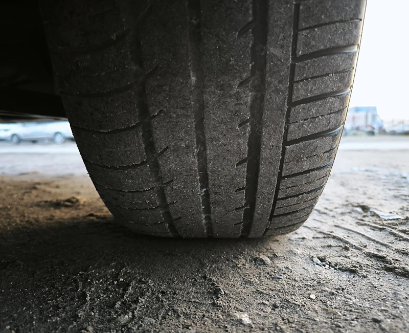 Ford Focus 1.6i - FACELIFT, снимка 17 - Автомобили и джипове - 53298940