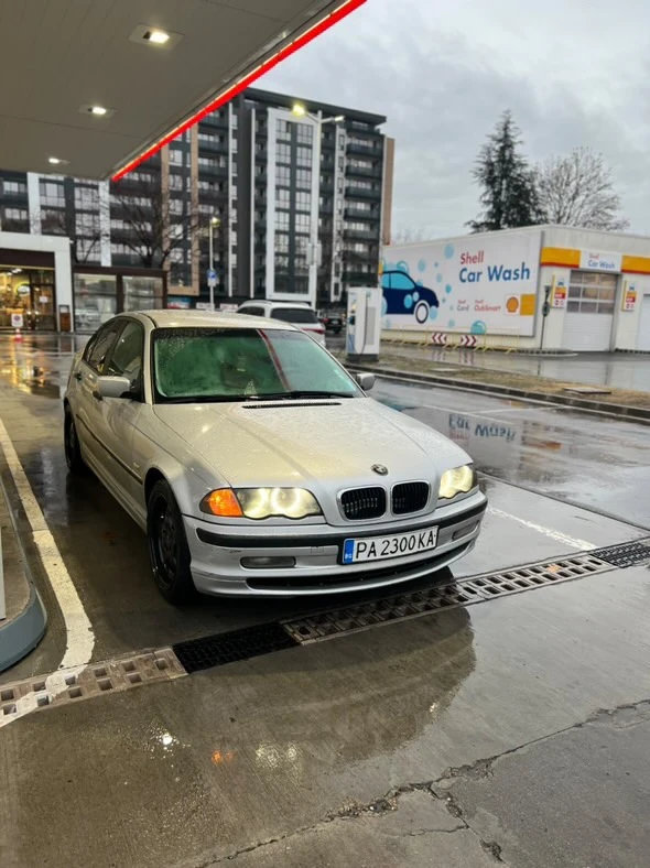 BMW 320 2.0d, снимка 1 - Автомобили и джипове - 49293510