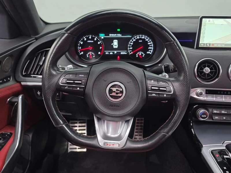 Kia Stinger 3.3 Automatic, снимка 10 - Автомобили и джипове - 55587579