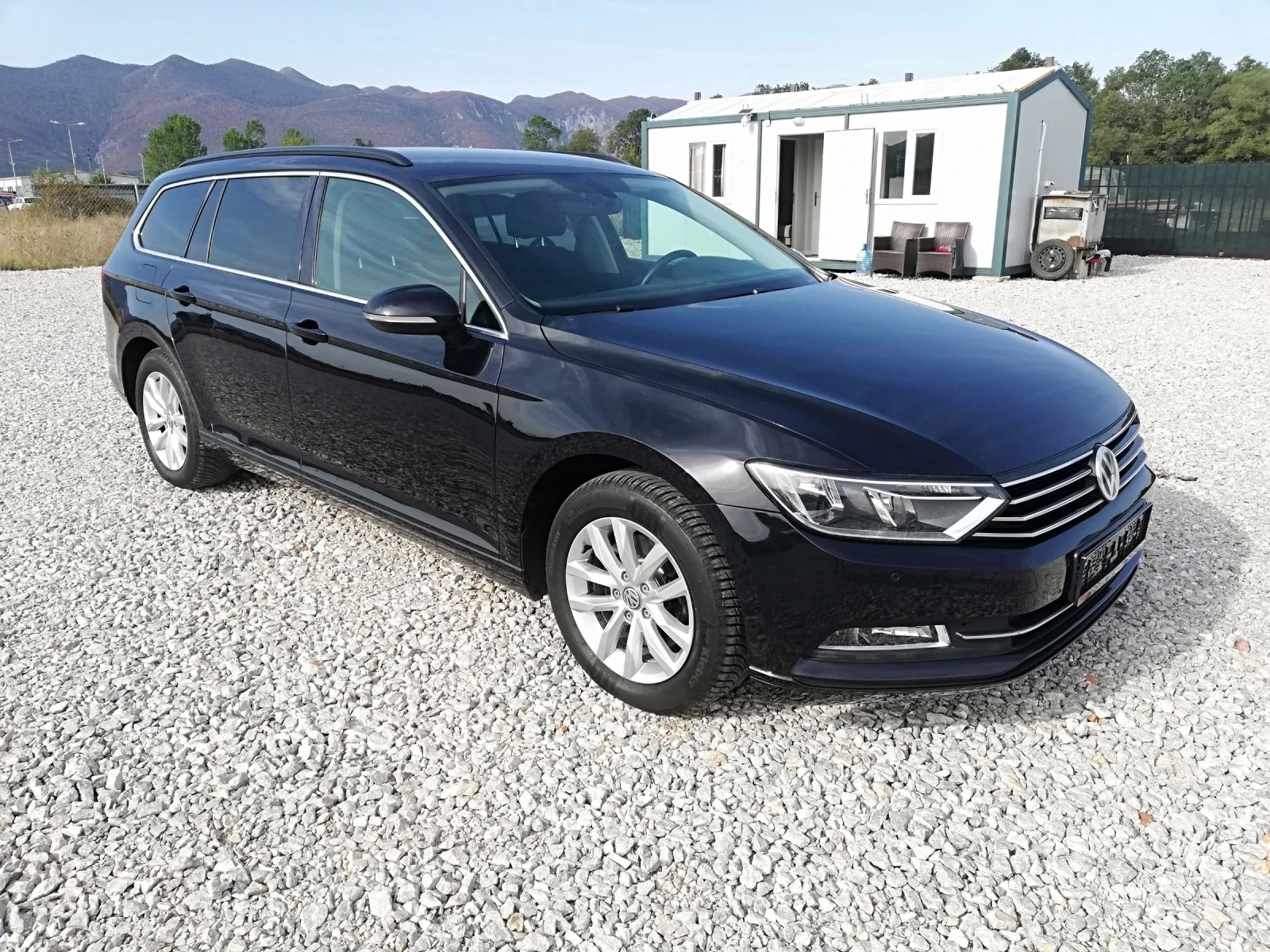 VW Passat 2.0TDI kli navi 150ks - изображение 8