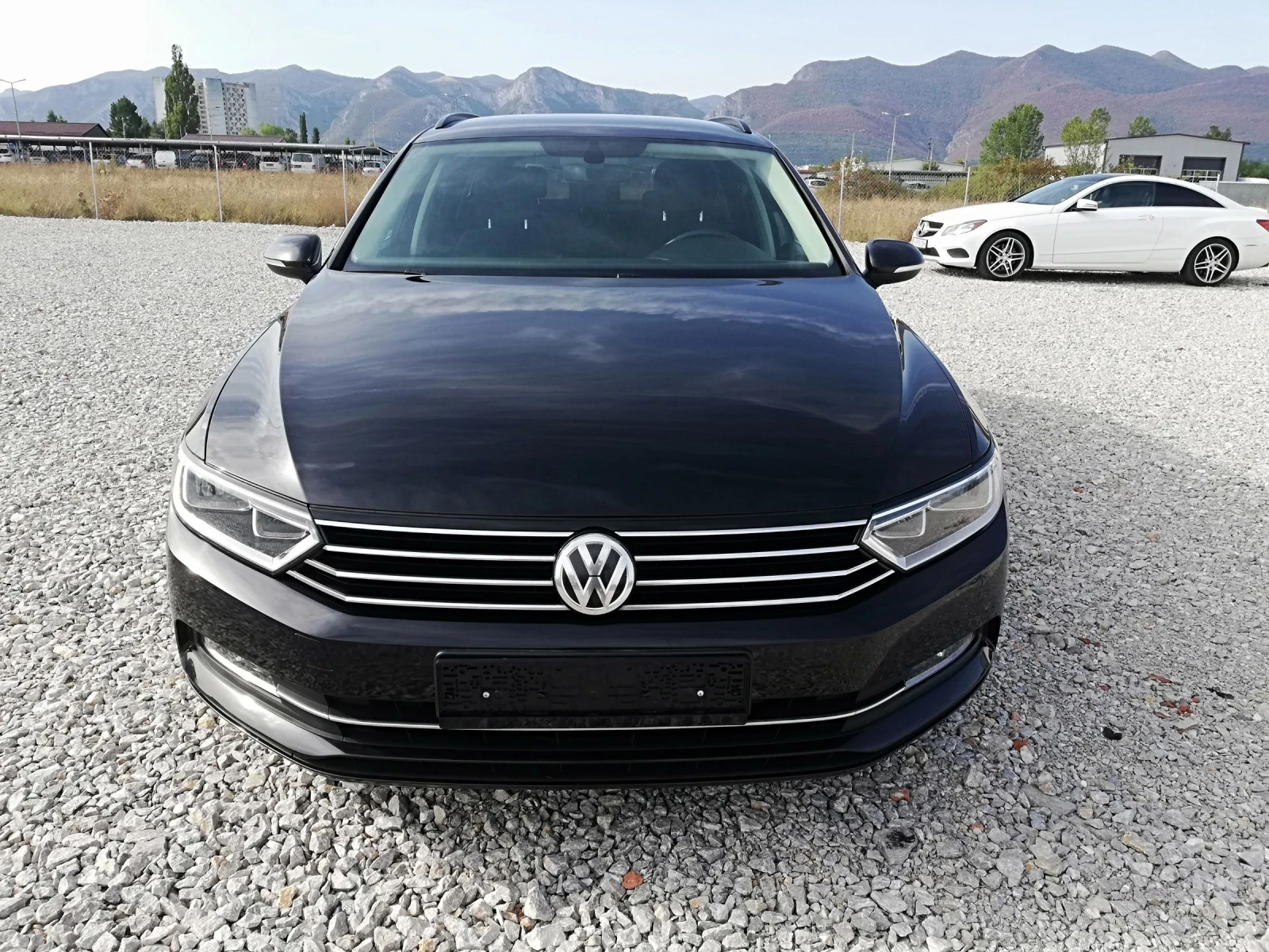 VW Passat 2.0TDI kli navi 150ks - изображение 2