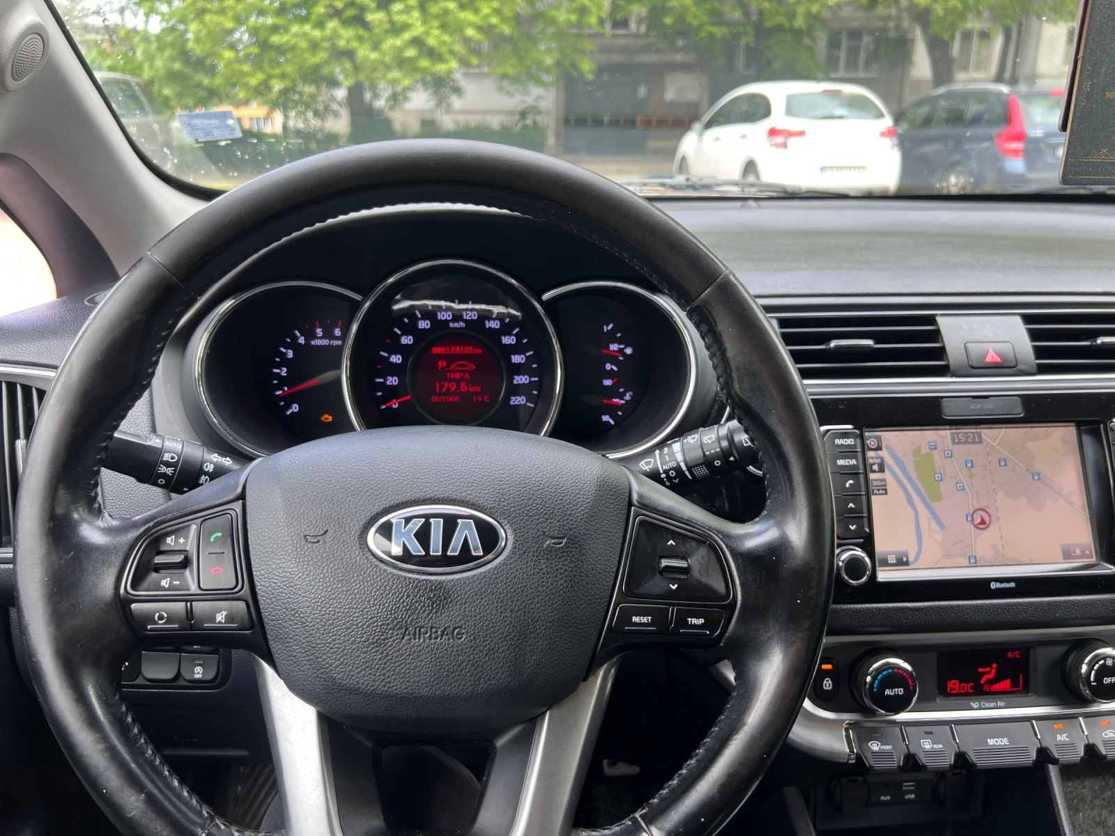 Kia Rio 1.1 CRDI PRESTIGE EDITION  - изображение 6