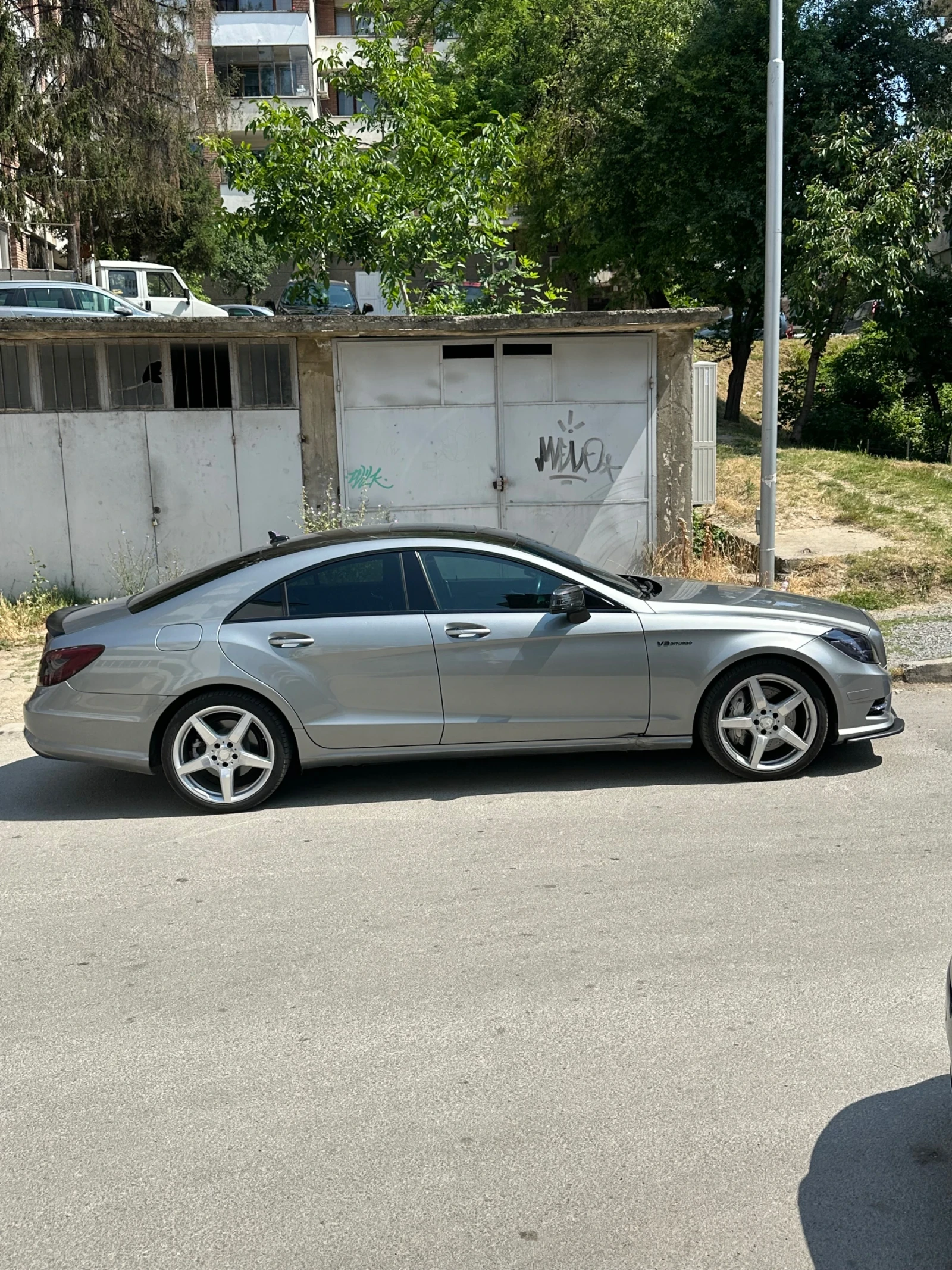 Mercedes-Benz CLS 550  - изображение 8