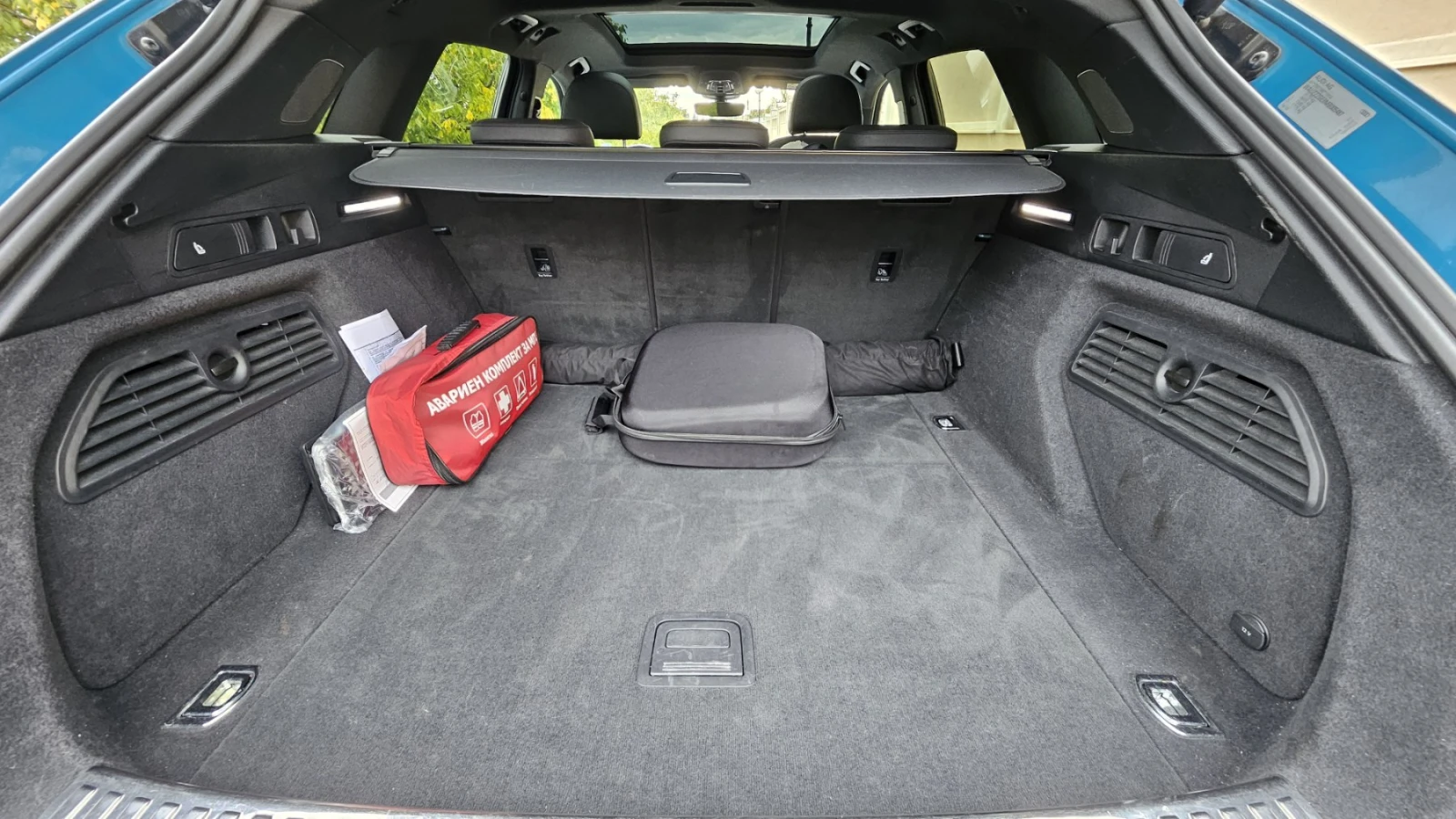 Audi E-Tron 55 S 100%    95kWh  | Mobile.bg   10