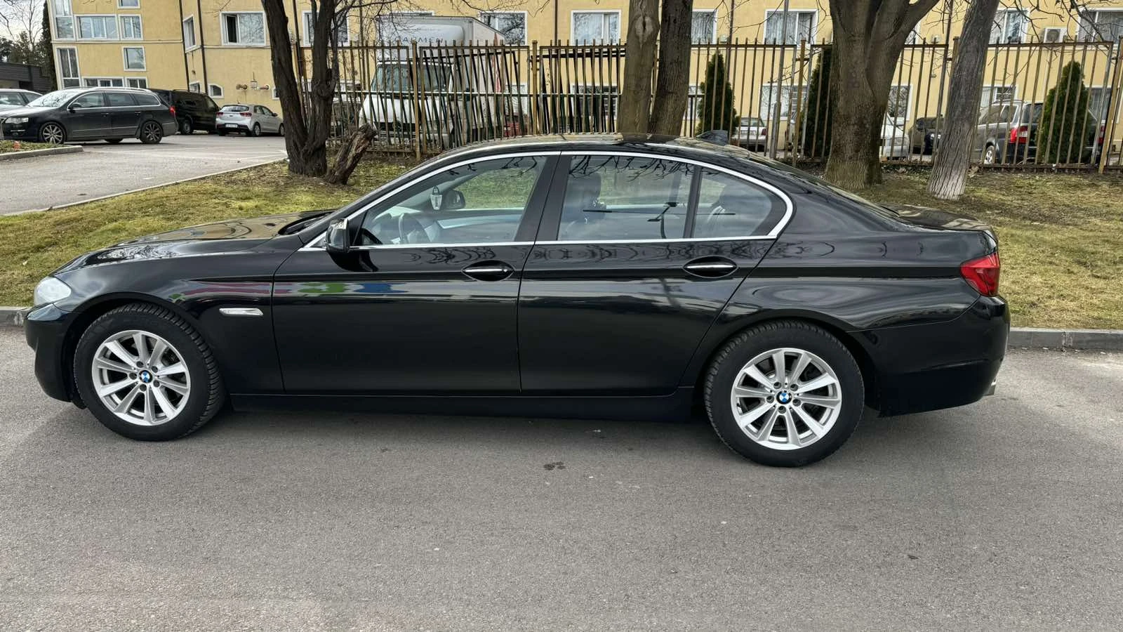 BMW 523 3.0i , Swiss - изображение 4