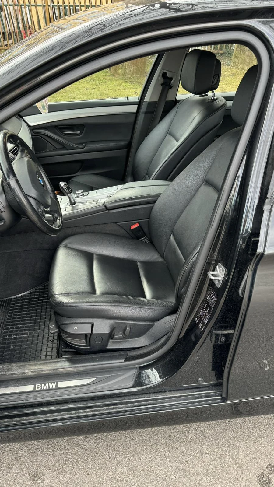 BMW 523 3.0i , Swiss - изображение 9