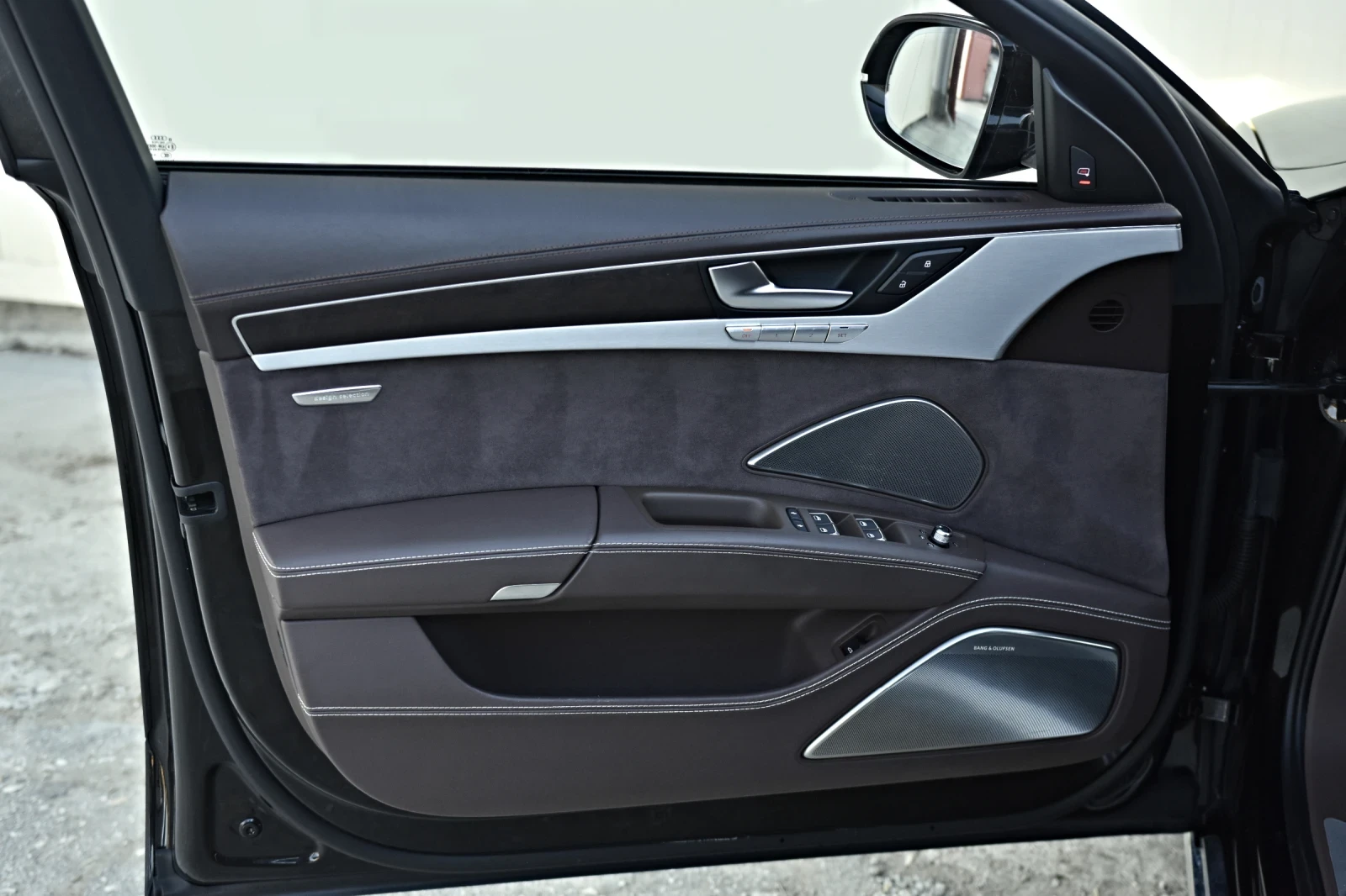 Audi A8 4.2 TDI LONG 360 MATRIX TV PANO B&O FULL BIZNES | Mobile.bg � ����������� 15