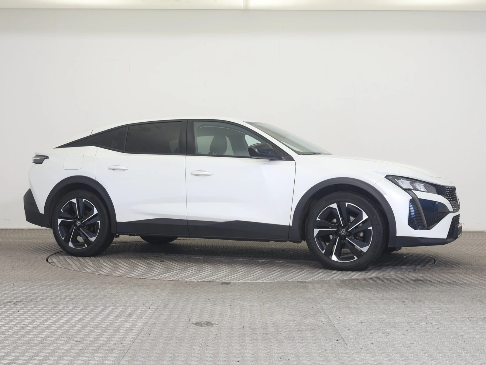 Peugeot 408 1.2i Allure Pack, снимка 4 - Автомобили и джипове - 53952786