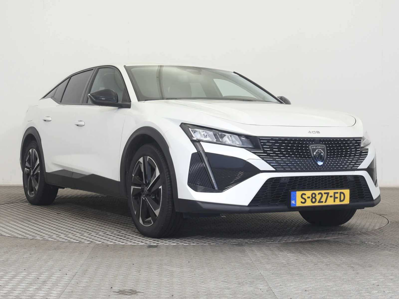 Peugeot 408 1.2i Allure Pack | Auto.bg — изображение 1