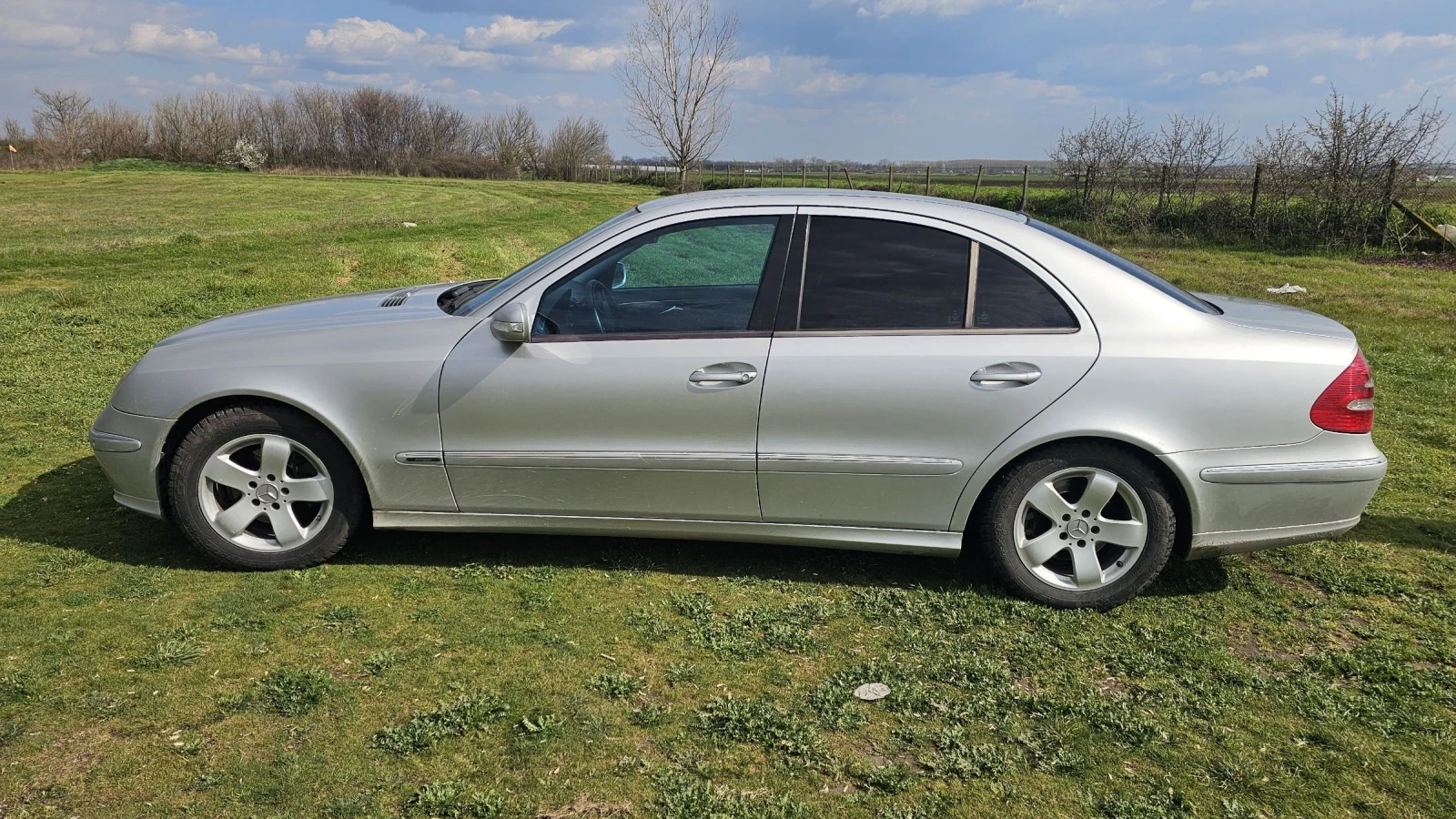 Mercedes-Benz E 320, снимка 4 - Автомобили и джипове - 53980970