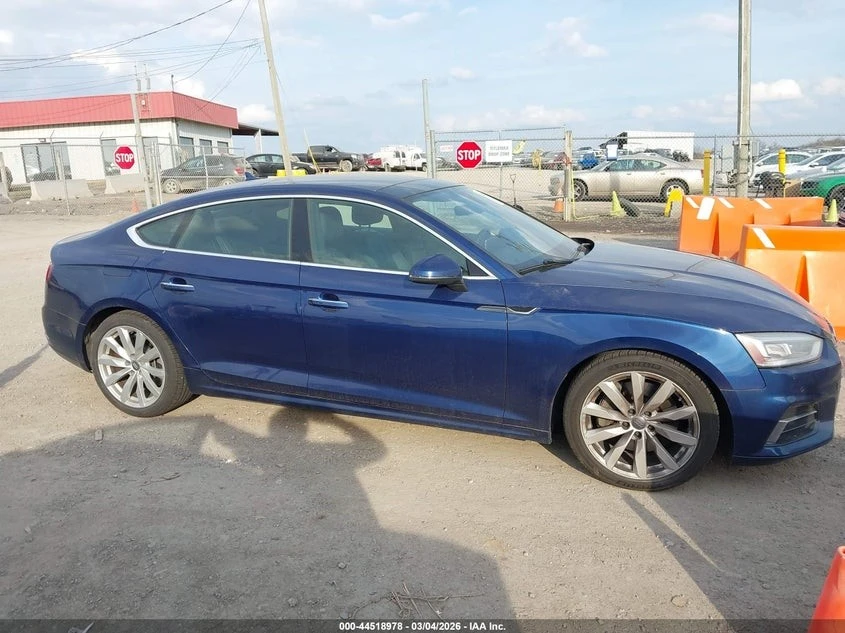 Audi A5 PREMIUM АВТО КРЕДИТ, снимка 4 - Автомобили и джипове - 53988387