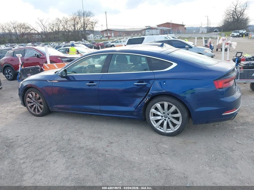 Audi A5 PREMIUM АВТО КРЕДИТ, снимка 5 - Автомобили и джипове - 53988387