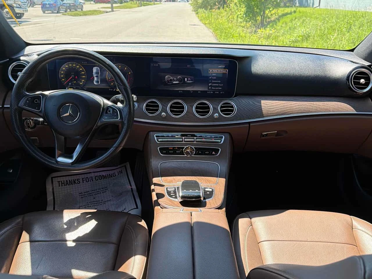 Mercedes-Benz E 400 BURMESTER * ПОДГРЕВИ * ПАНО * KEYLESS * CARFAX, снимка 9 - Автомобили и джипове - 54743154