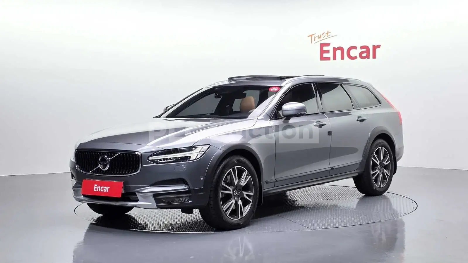 Volvo V90 D5 AWD| B&W| DISTTRONIC| 360| ВКЛ.ТЕХНОТЕСТ