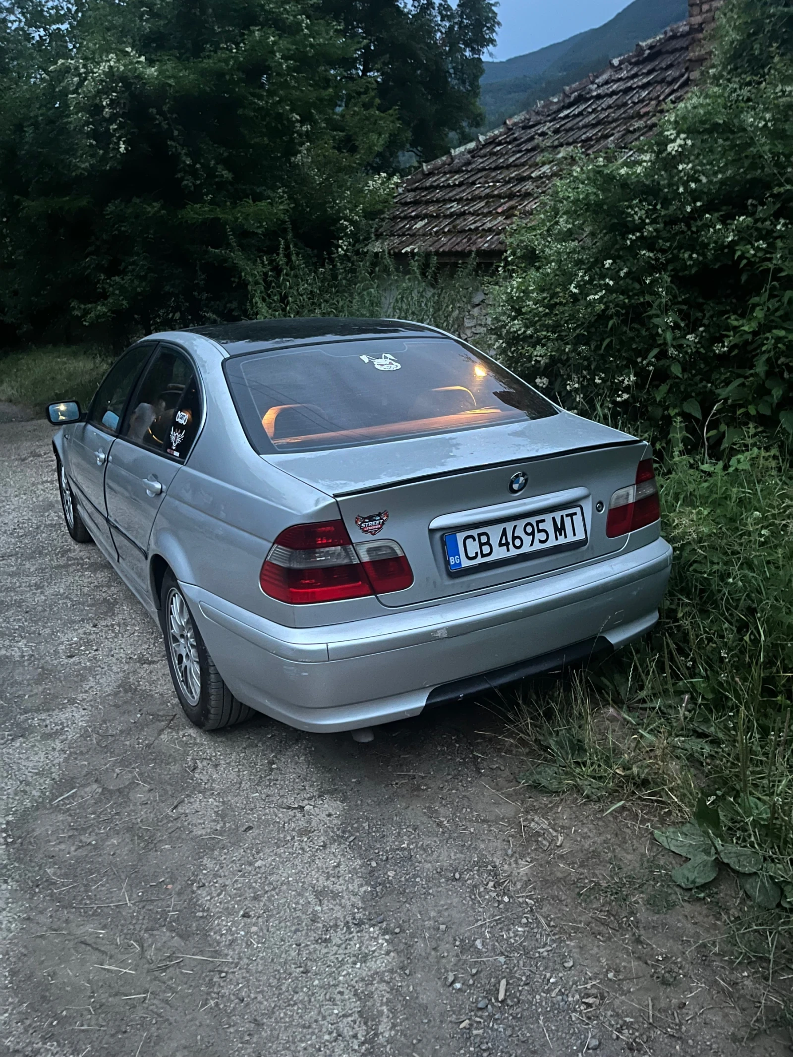 BMW 320, снимка 2 - Автомобили и джипове - 55231053