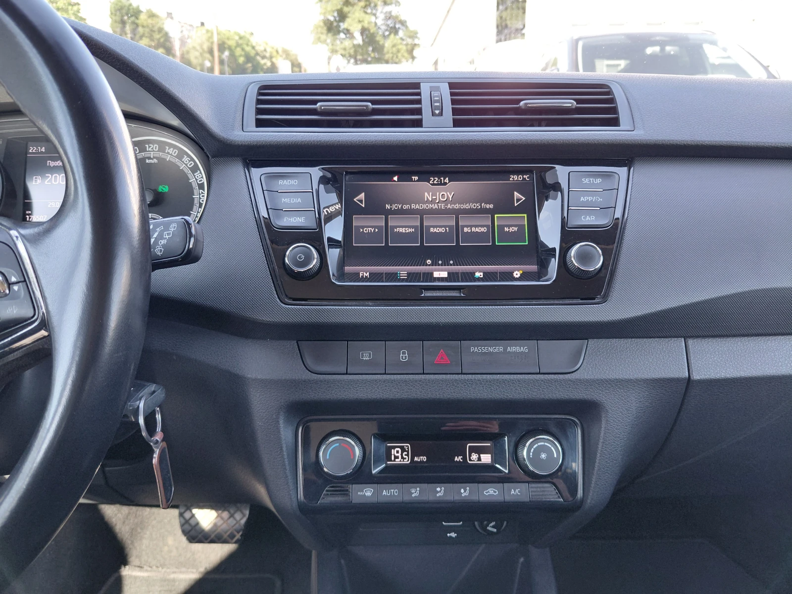 Skoda Fabia 1.0TSi/95k.c./Business / DSG, снимка 10 - Автомобили и джипове - 55294372