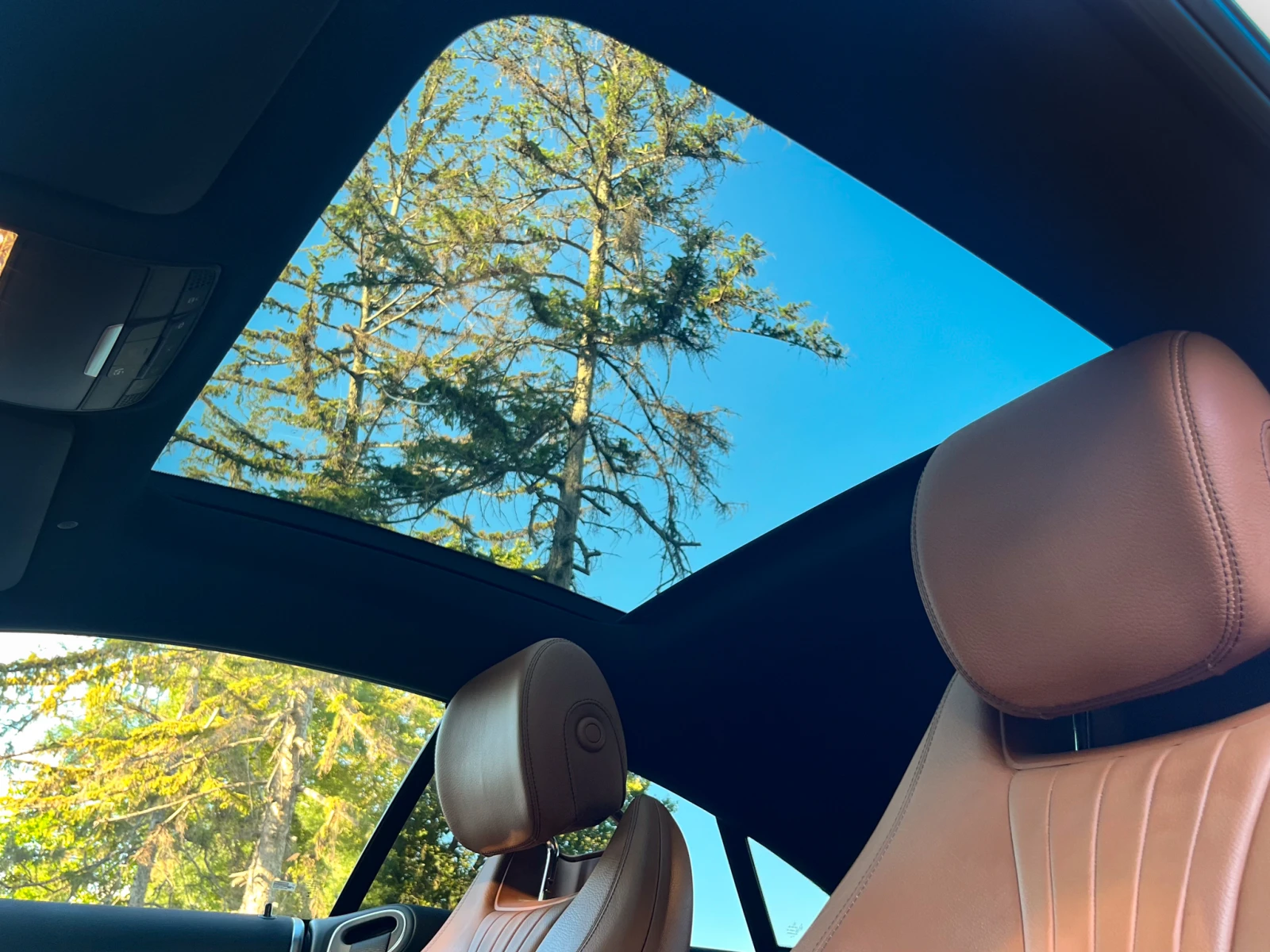 Mercedes-Benz E 400 4MATIC , BURMASTER, 360 гр., ПАНО, МЕМОРИ , AMG..., снимка 9 - Автомобили и джипове - 55383839