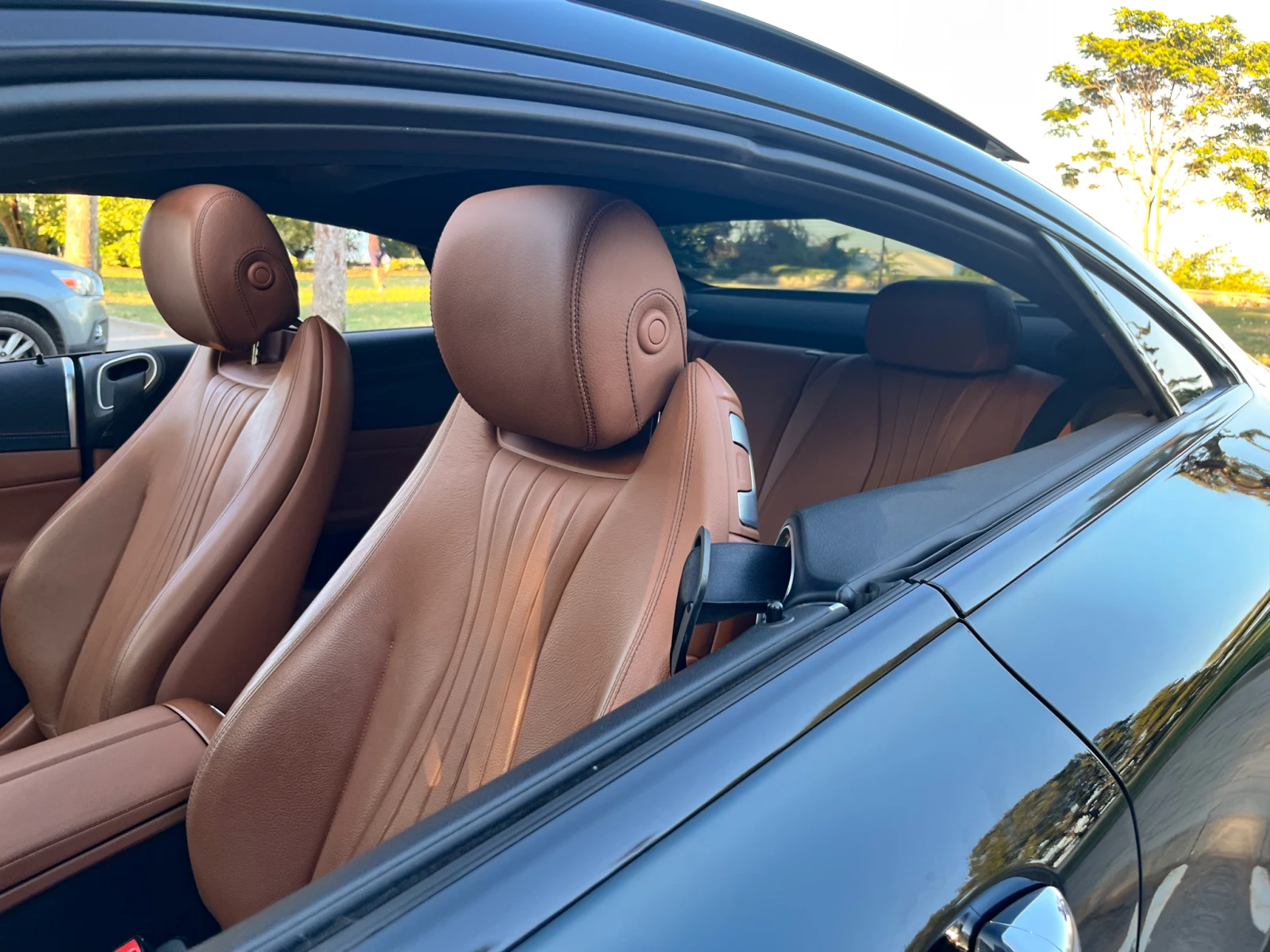 Mercedes-Benz E 400 4MATIC , BURMASTER, 360 гр., ПАНО, МЕМОРИ , AMG..., снимка 8 - Автомобили и джипове - 55383839