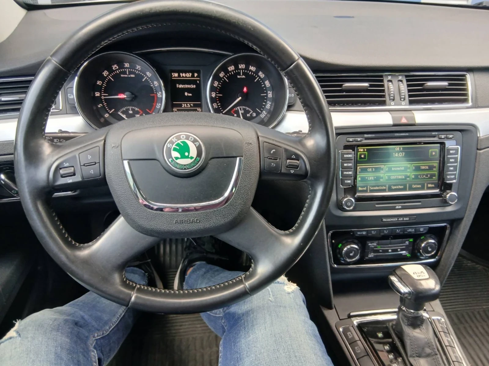 Skoda Superb 4x4, снимка 6 - Автомобили и джипове - 55609963