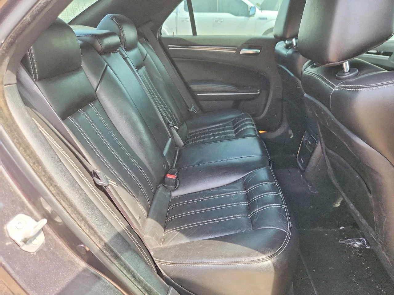 Chrysler 300c 3.6l 300 S, снимка 10 - Автомобили и джипове - 55930692