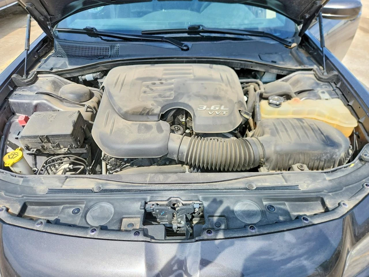 Chrysler 300c 3.6l 300 S, снимка 11 - Автомобили и джипове - 55930692