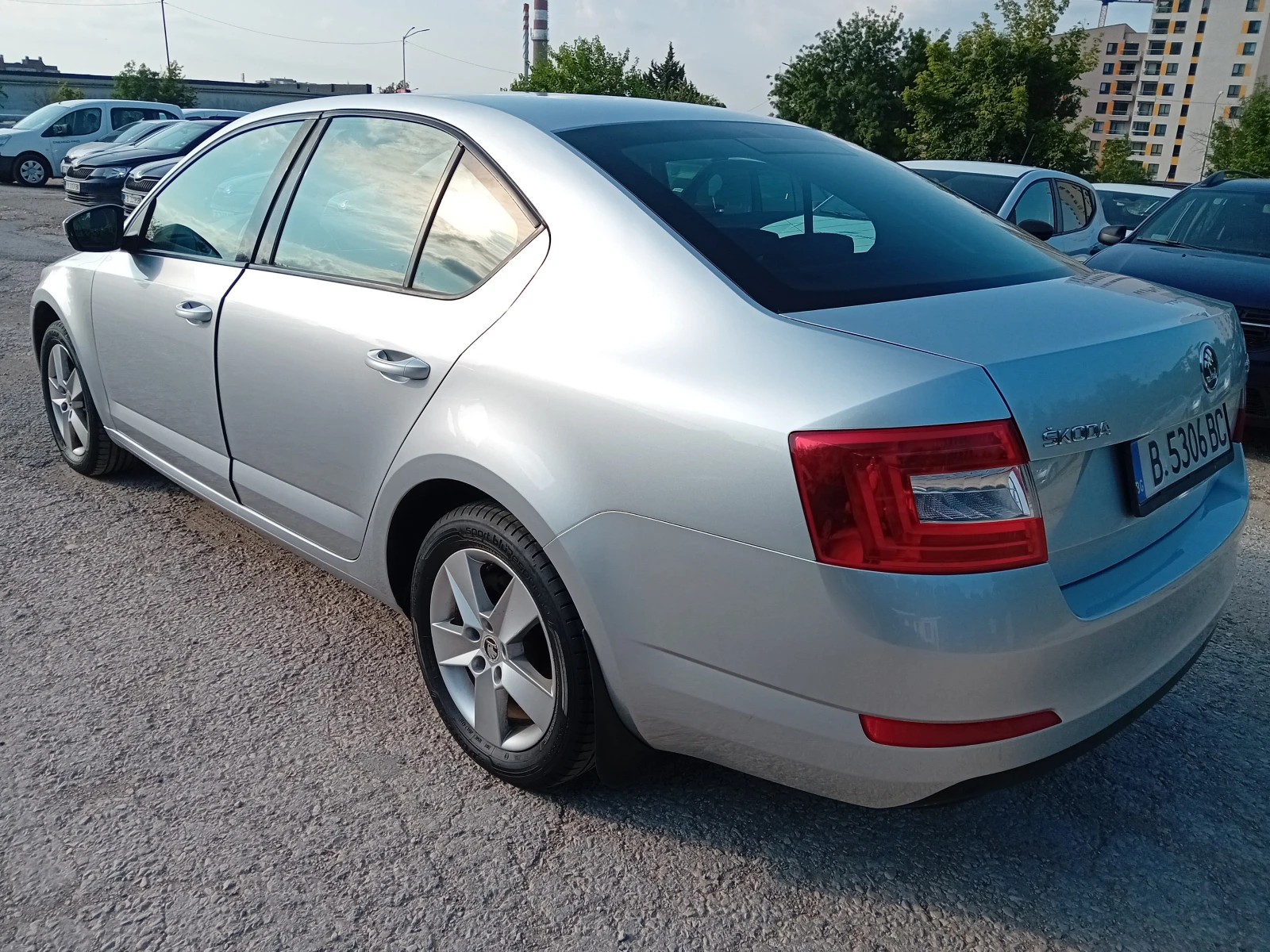 Skoda Octavia, снимка 5 - Автомобили и джипове - 56410309