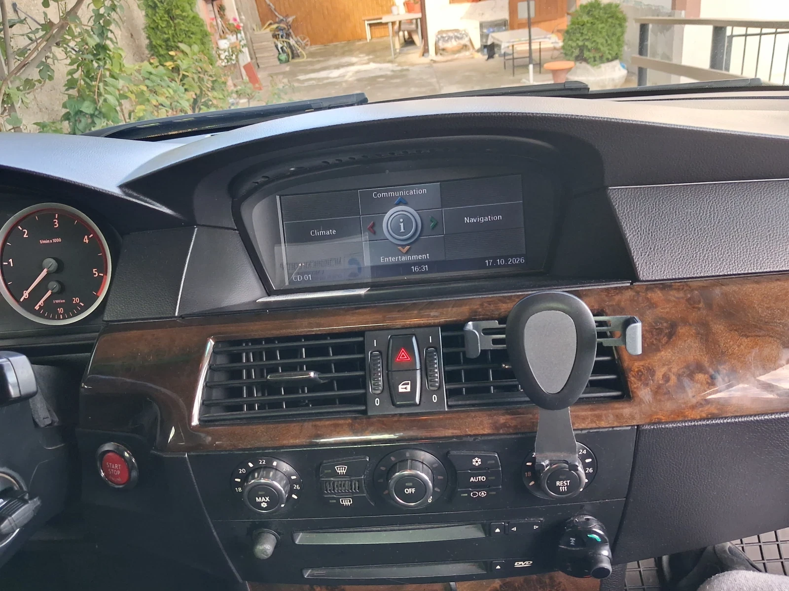 BMW 530 530xd, снимка 13 - Автомобили и джипове - 56544018