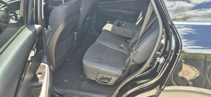 Kia Sorento 2.0T 4х4, снимка 10 - Автомобили и джипове - 52240979