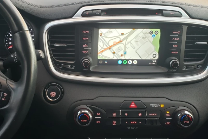 Kia Sorento 2.0T 4х4, снимка 17 - Автомобили и джипове - 52240979