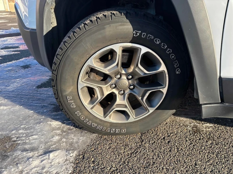 Jeep Cherokee * Trailhawk * CARFAX * БЕЗ ПЪРВОНАЧАЛНА ВНОСКА, снимка 7 - Автомобили и джипове - 52700236