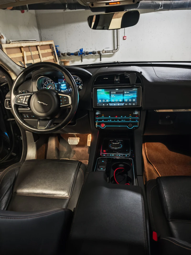 Jaguar F-PACE PRESTIGE, снимка 9 - Автомобили и джипове - 52722725
