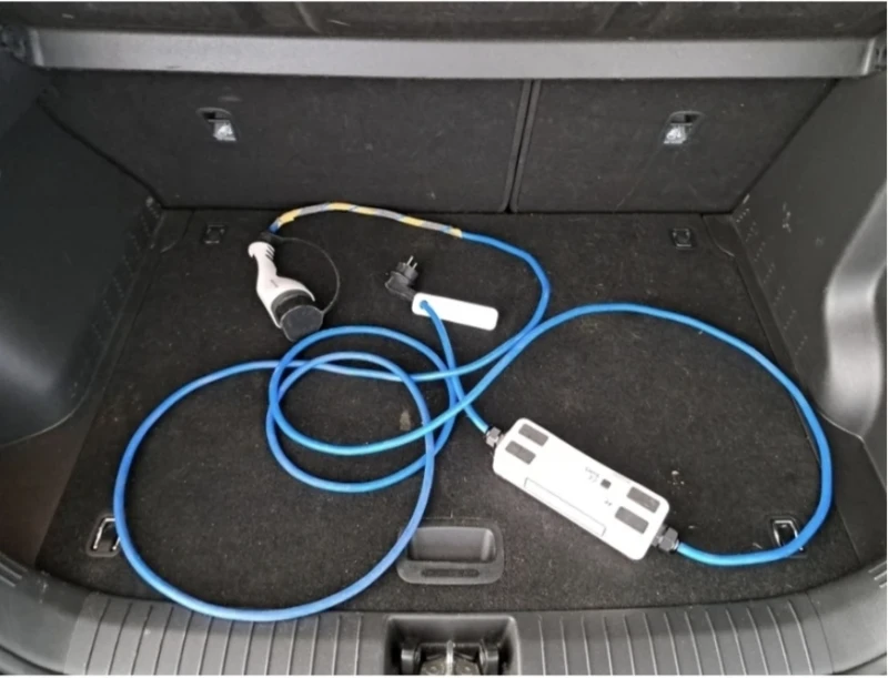 Hyundai Kona 320км пробег 2020г Бързо зареждане 99000км, снимка 15 - Автомобили и джипове - 53284067