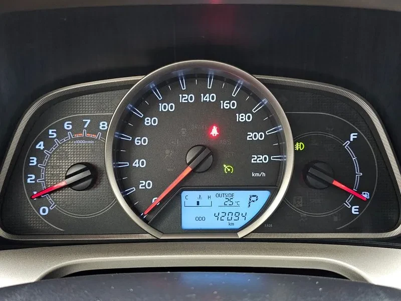 Toyota Rav4 2.5 2Wd, снимка 8 - Автомобили и джипове - 55796226