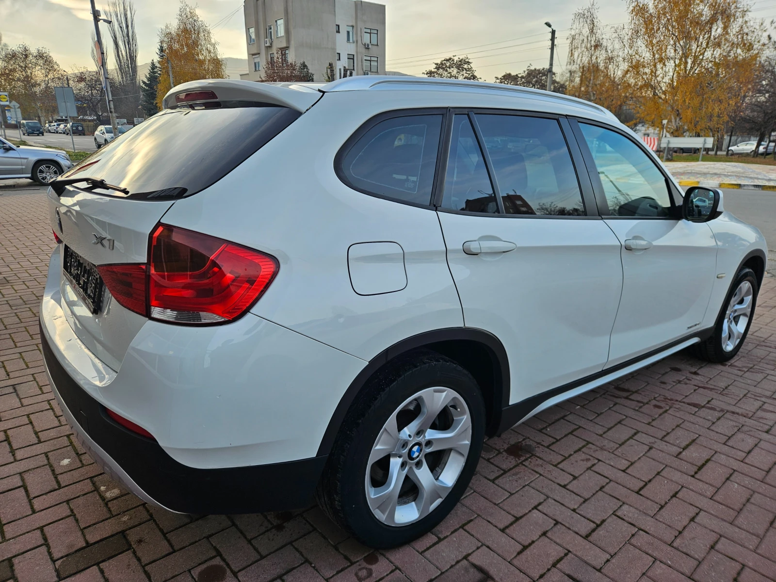 BMW X1 2.0D X-Drive, 4x4, 143к.с., Full service BMW! - изображение 6