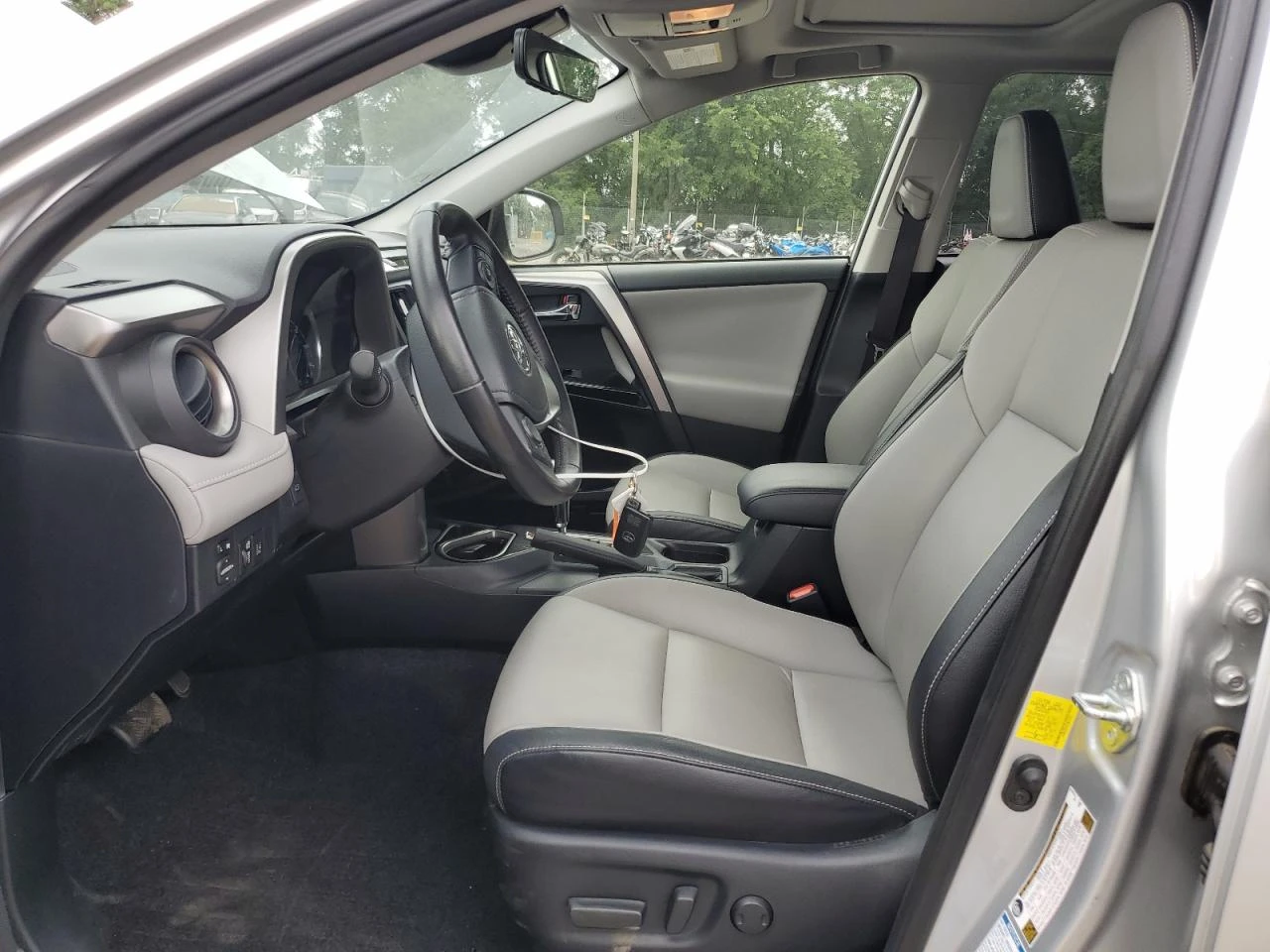 Toyota Rav4 * LIMITED* 4x4* HYBRID - изображение 7