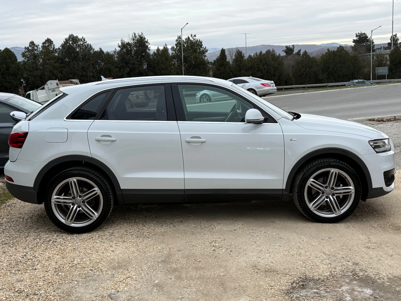 Audi Q3 S-line Quattro  - изображение 6