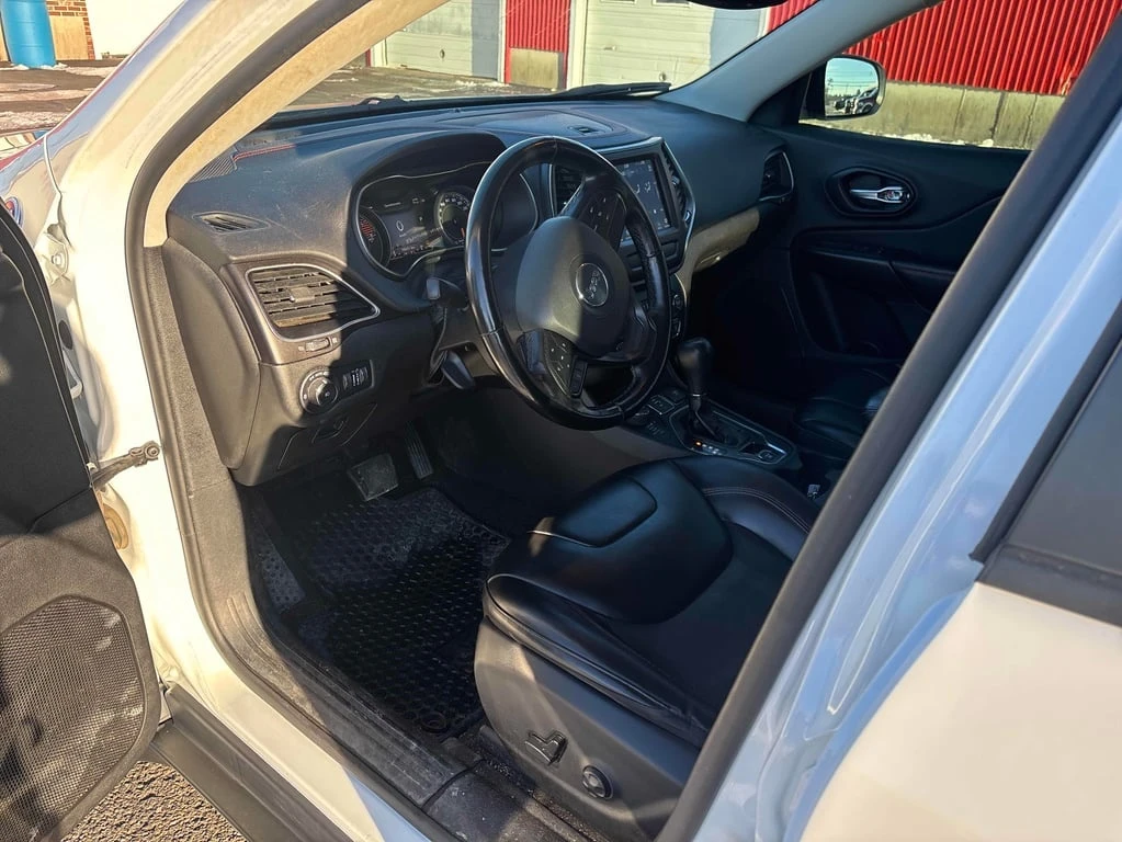 Jeep Cherokee * Trailhawk * CARFAX * ��� ������������ ������ | Mobile.bg � ����������� 5