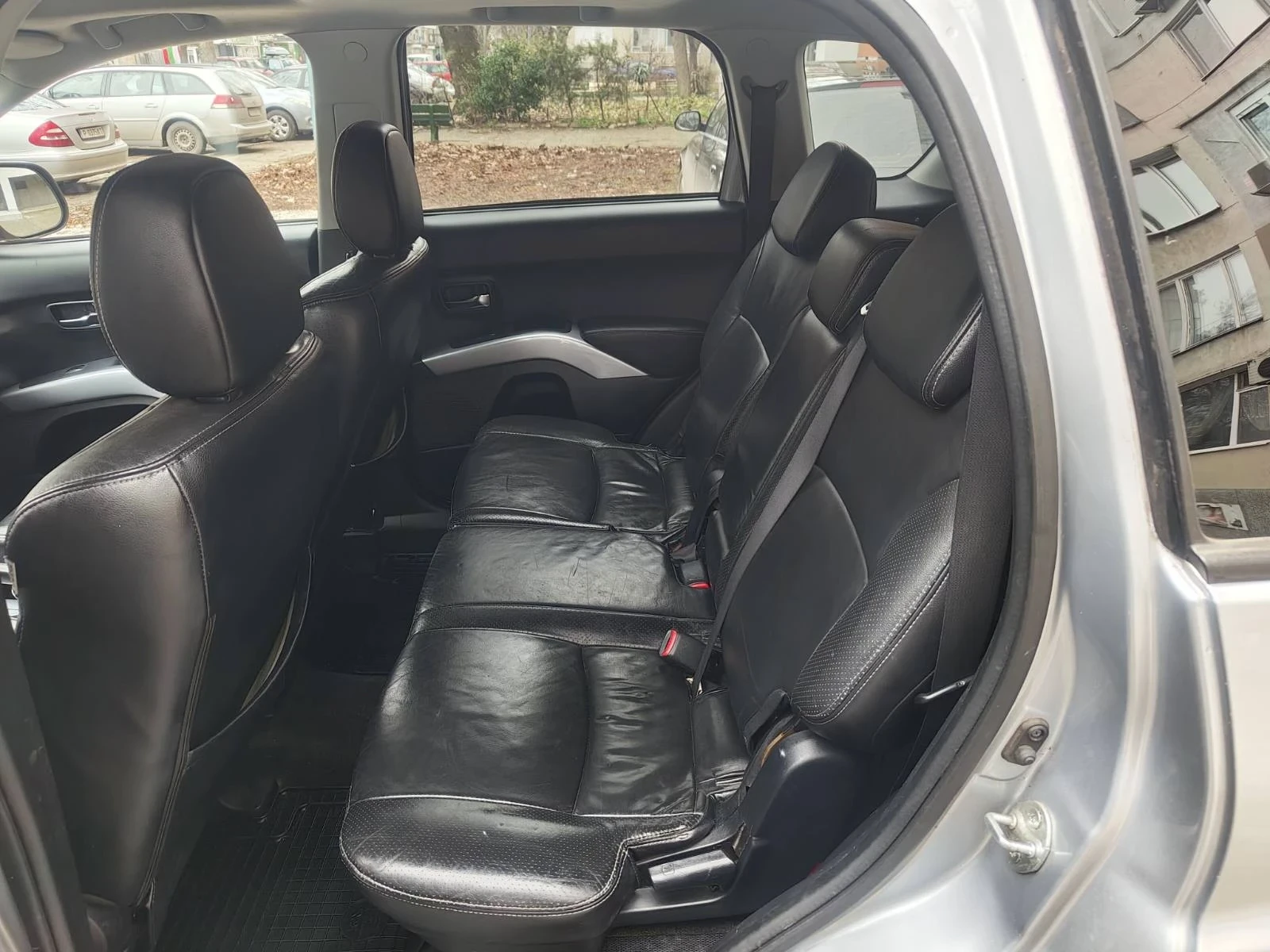 Mitsubishi Outlander 2.4 ������/��� 4�4 ����/���������/���/���� | Mobile.bg � ����������� 13