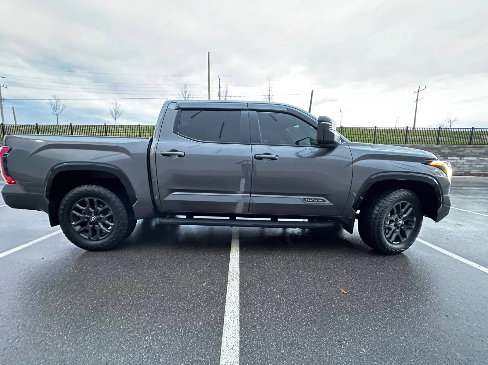 Toyota Tundra PLATINUM * * CARFAX * * АВТО КРЕДИТ * * , снимка 4 - Автомобили и джипове - 53940621