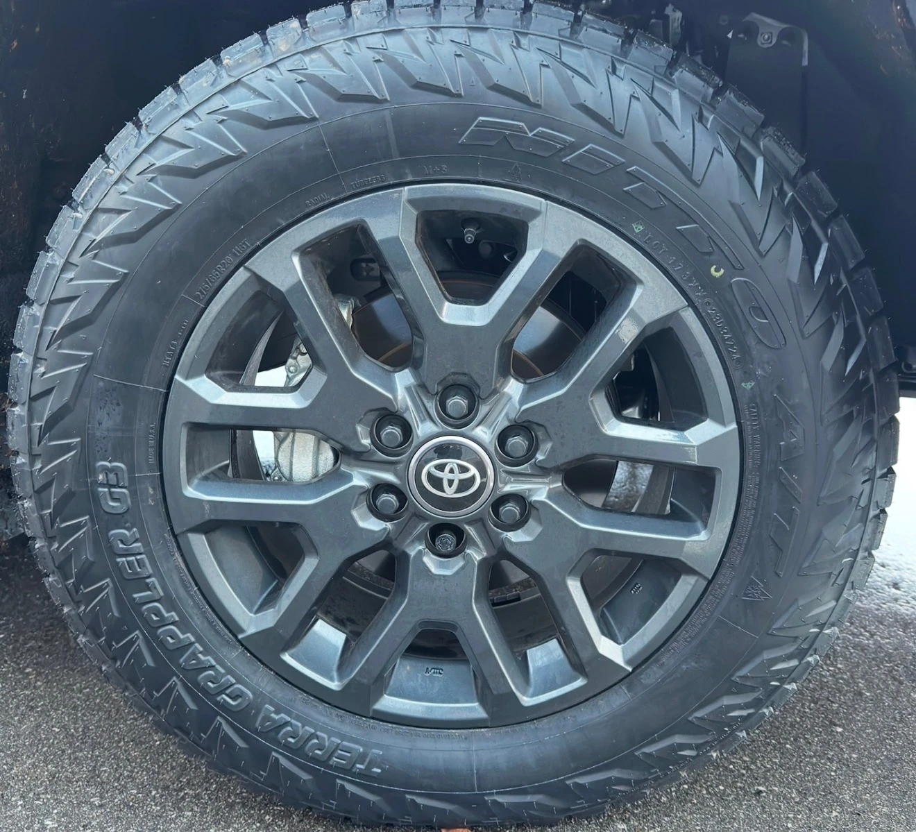 Toyota Tundra PLATINUM * * CARFAX * * АВТО КРЕДИТ * * , снимка 6 - Автомобили и джипове - 53940621