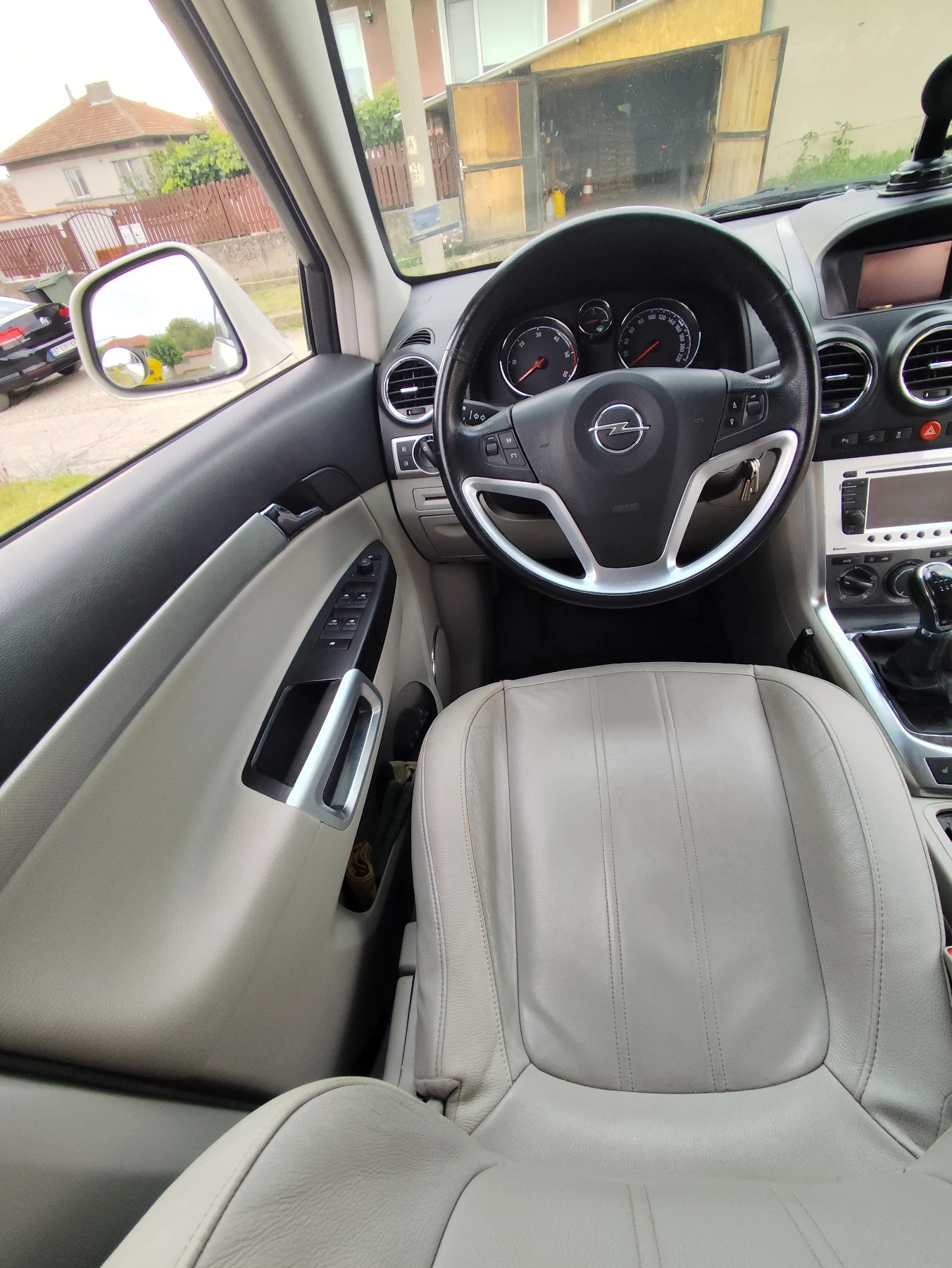 Opel Antara, снимка 8 - Автомобили и джипове - 54809817